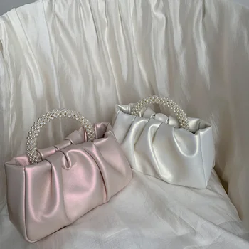 Жемчужно-розовая Летняя дизайнерская ручная женская сумка 2023 года, новая Маленькая квадратная сумка с жемчужным бисером, плиссированное облако, модная сумка через плечо